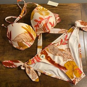 NWT Aero Pink Floral push-up shaping bikini swim suit set. Woman’s size Med